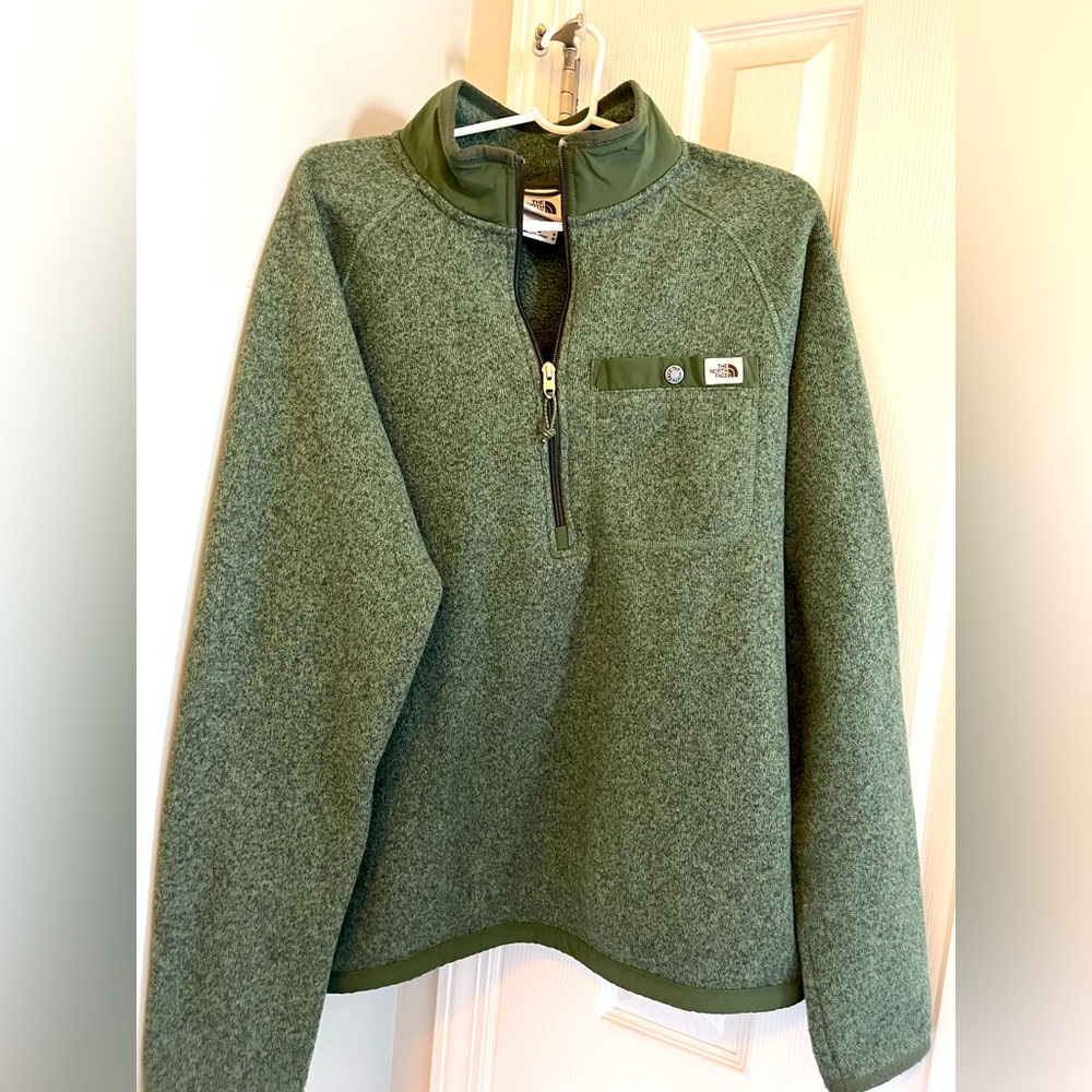 The North Face 1/4 zip